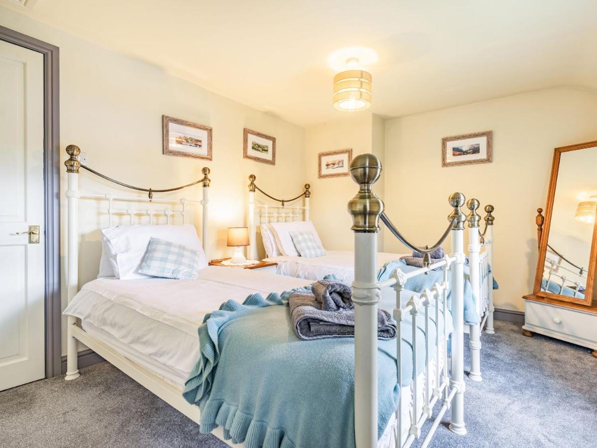 Wychwood Villa Whitby Eksteriør billede