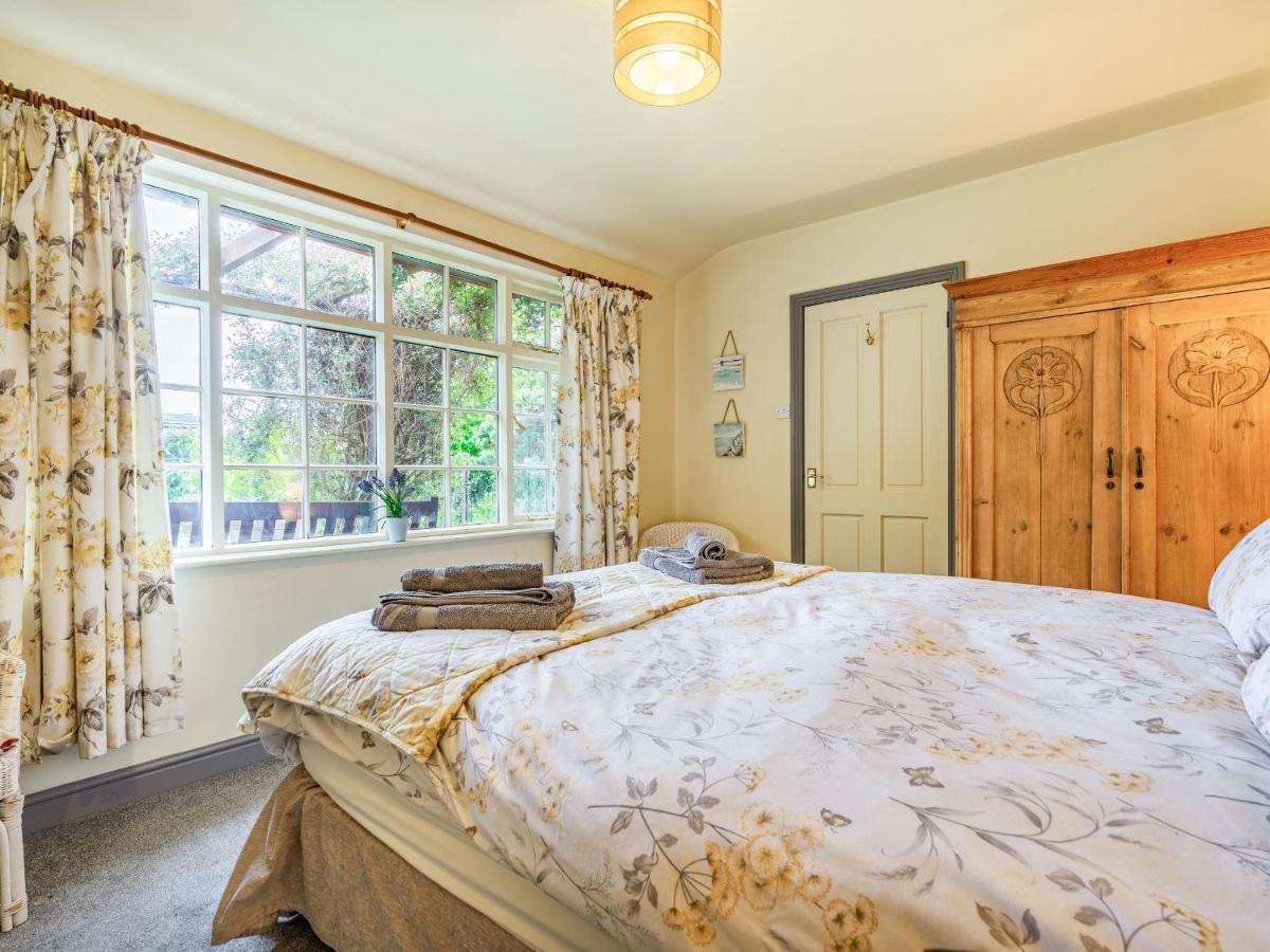Wychwood Villa Whitby Eksteriør billede